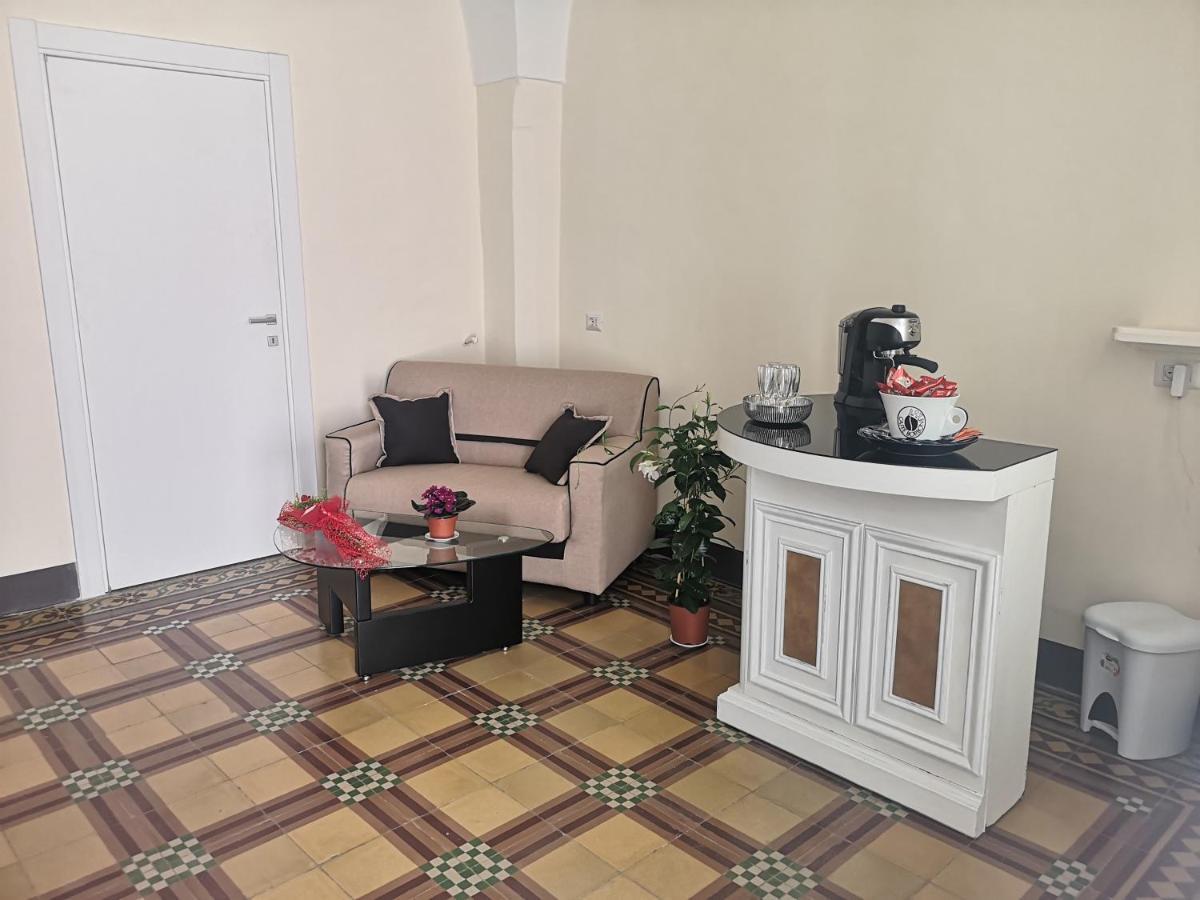 B & B San Giovanni 9 กัลลีโปลี ภายนอก รูปภาพ