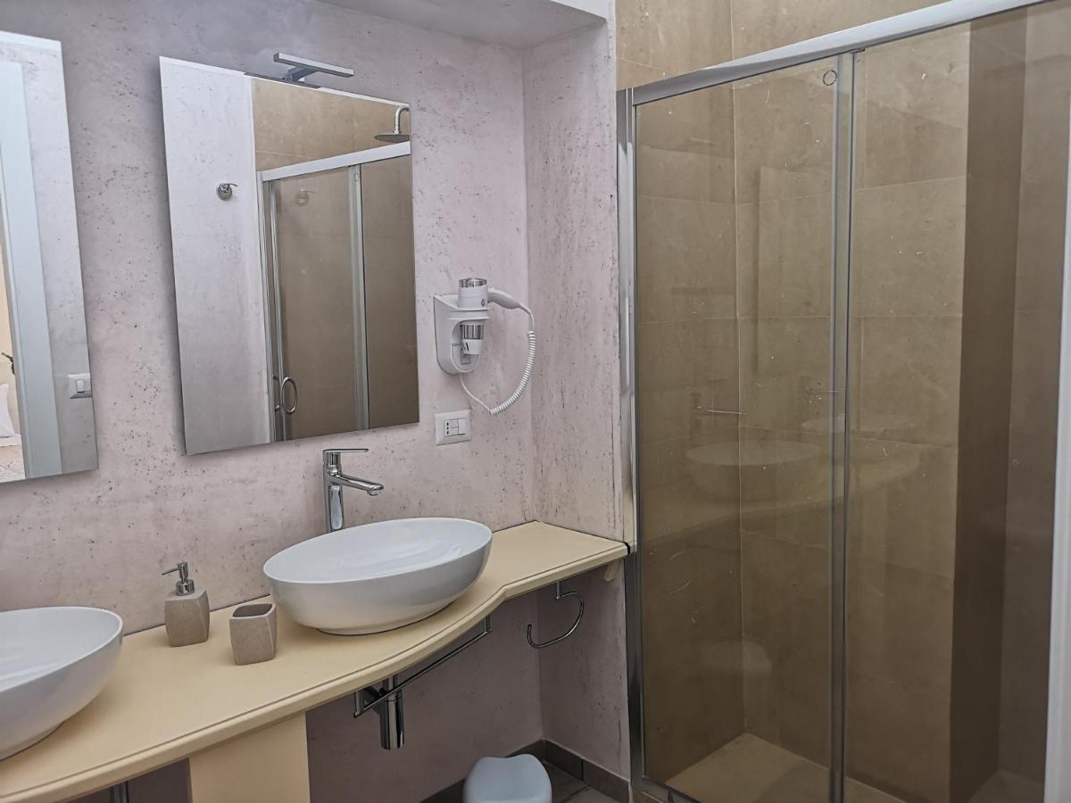 B & B San Giovanni 9 กัลลีโปลี ภายนอก รูปภาพ