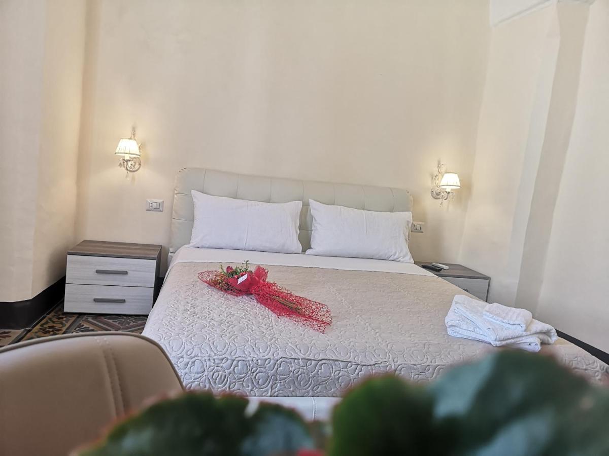B & B San Giovanni 9 กัลลีโปลี ภายนอก รูปภาพ