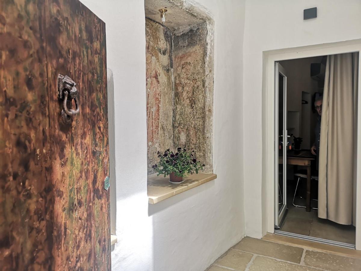 B & B San Giovanni 9 กัลลีโปลี ภายนอก รูปภาพ