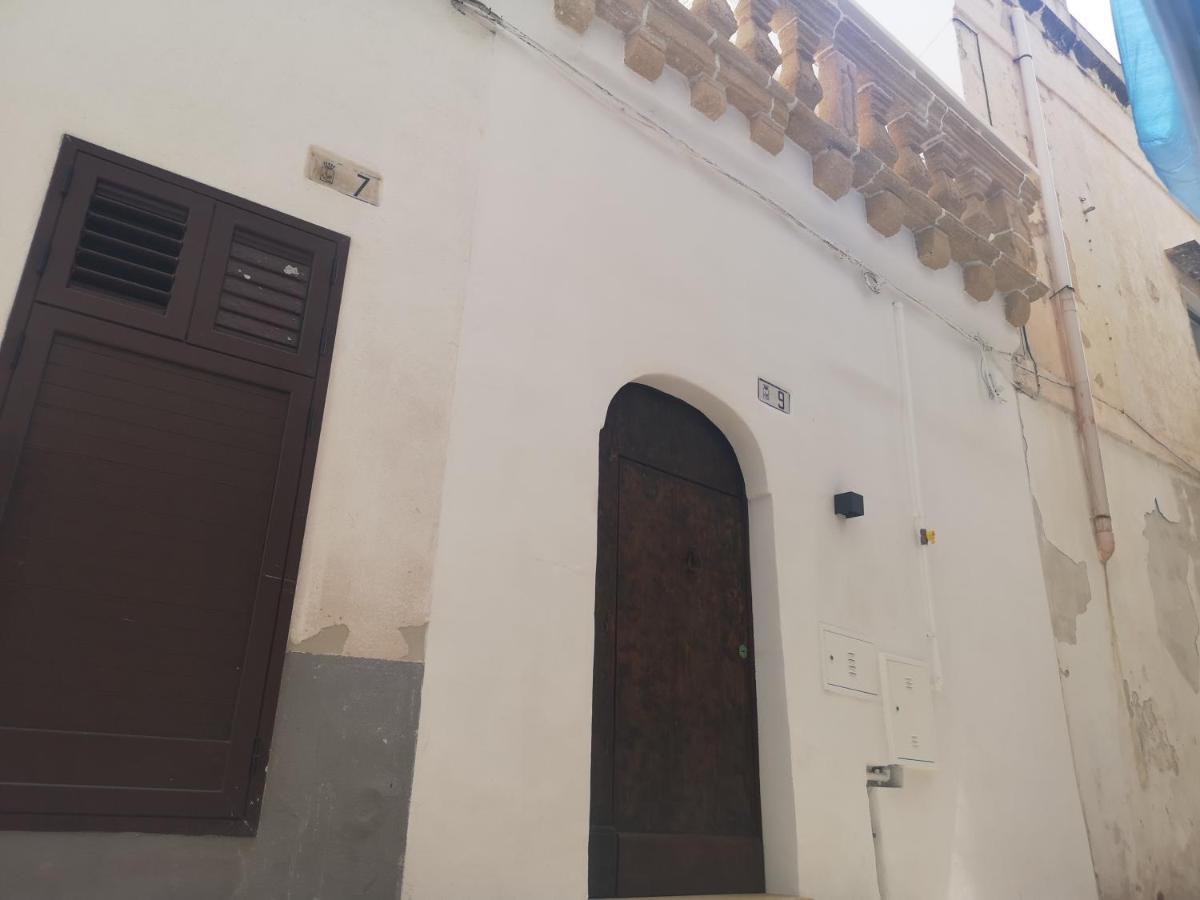 B & B San Giovanni 9 กัลลีโปลี ภายนอก รูปภาพ