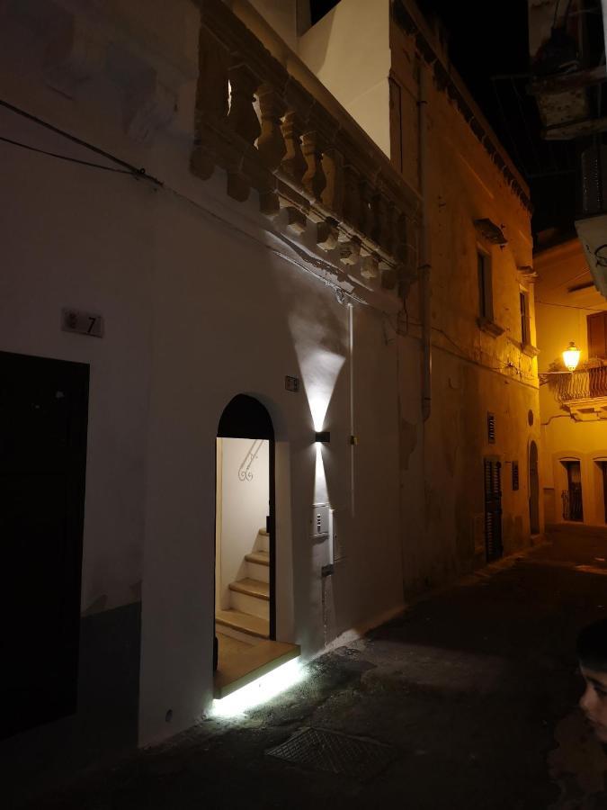 B & B San Giovanni 9 กัลลีโปลี ภายนอก รูปภาพ
